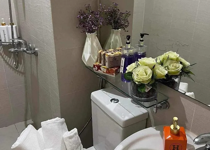 Azure Urban - St Tropez Tower Staycation Unit With A European Touch Apartment