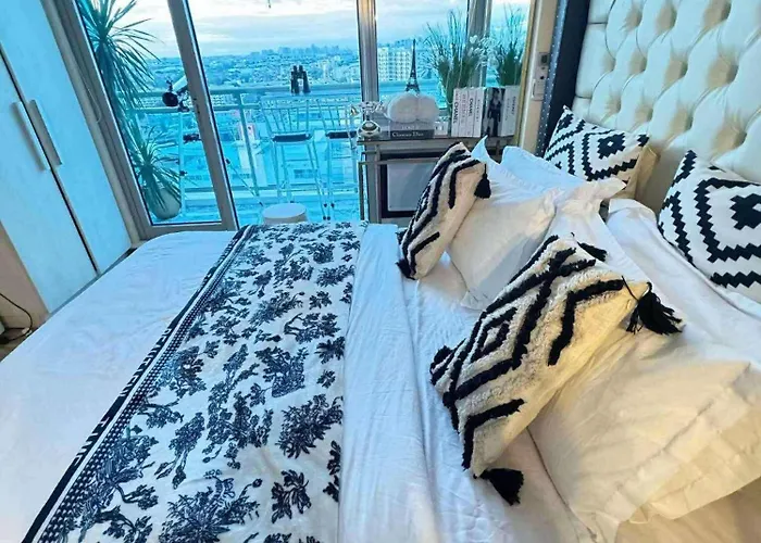 Azure Urban - St Tropez Tower Staycation Unit With A European Touch * Manila