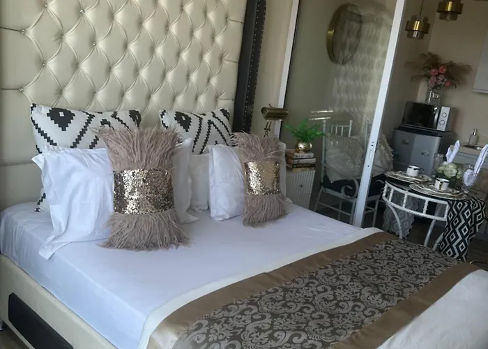 Azure Urban - St Tropez Tower Staycation Unit With A European Touch * 마닐라
